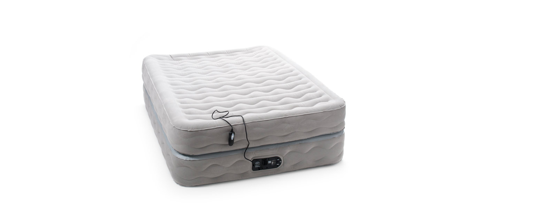 20 inch Full Air Mattress with Built-In Pump and Tethered Remote Control