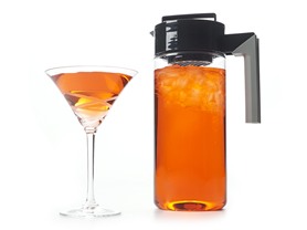 Takeya Cocktail Maker with Strainer Lid