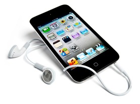 Apple 8GB iPod touch - 4th Gen