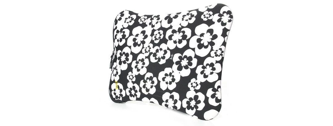BUILT NY 17 inch Laptop Sleeve with Unique Hourglass Design