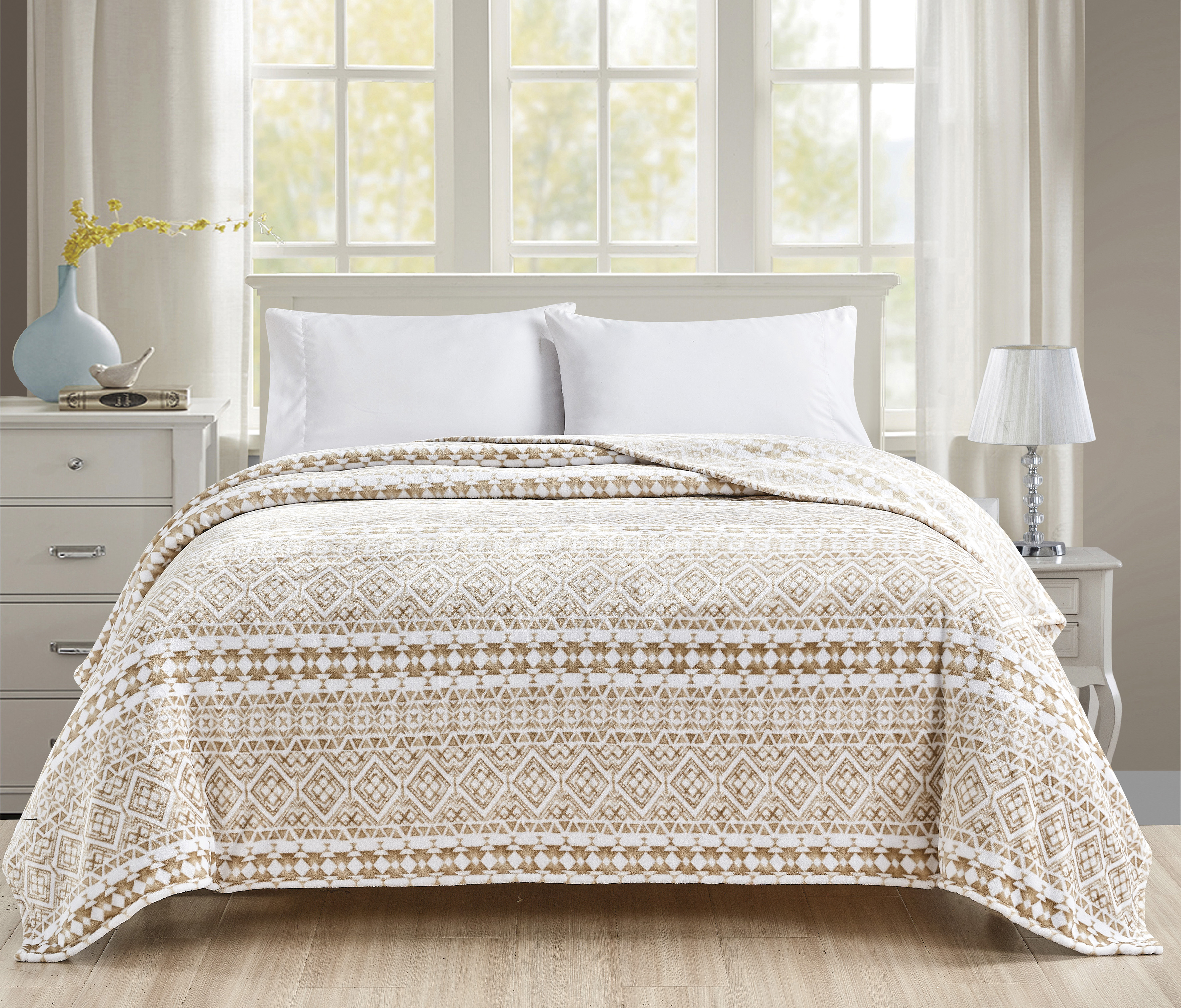 Printed King & Queen Blankets - Gallery 12