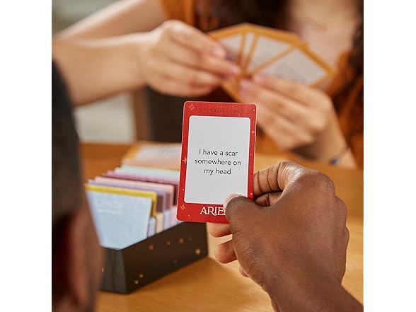 Hasbro Gaming Sun Moon Rising Game