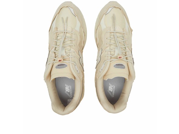 New Balance Men's 2002R Shoes