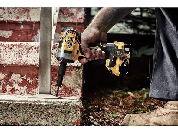 DEWALT DCF913B 20V MAX* 3/8 in. Impact Wrench