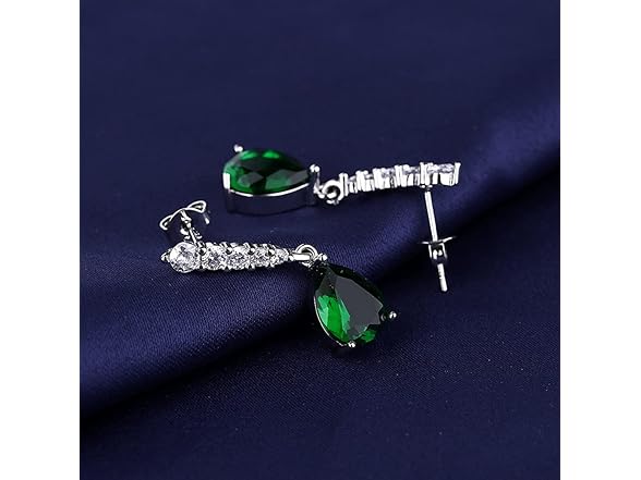 Chereda Emerald Crystal Dangle Earrings