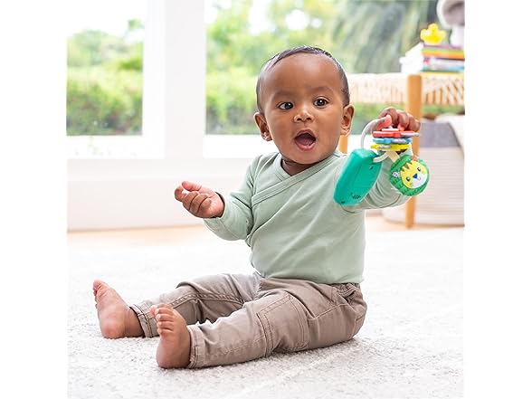 Infantino Music and Lights Pretend Key Ring Set