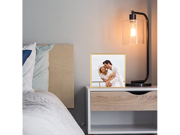 Square Metal Picture Frame 6"x6"