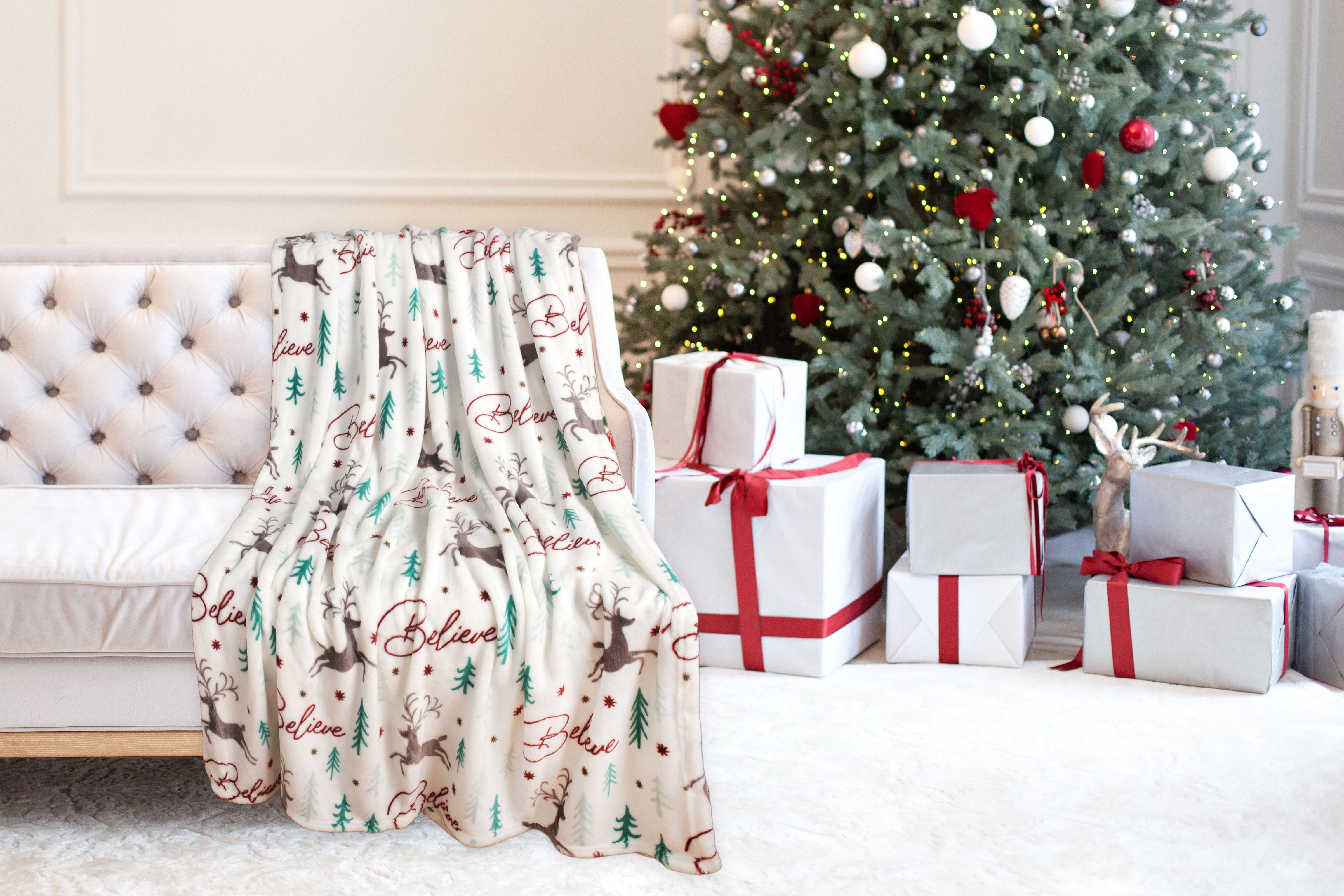 Holiday Plush Flannel Throw Blanket - Gallery 24