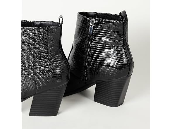 The Drop Women's Sia Pointed Toe Western Ankle Boot