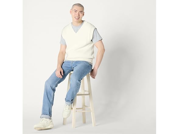 Amazon Essentials Men V-neck Vest (Small)