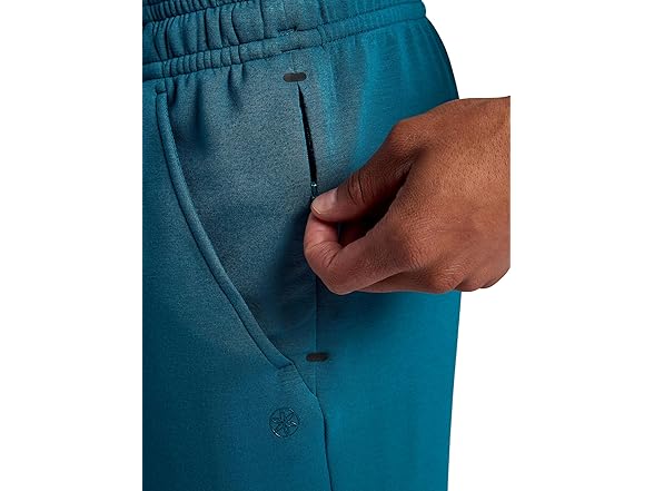 Gaiam Mens Flow State 7 Inch Short