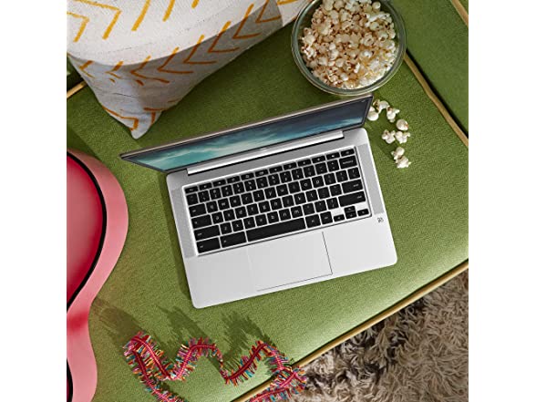HP Chromebook 14-inch HD Laptop, Intel Celeron N4000, 4 GB R (Open Box)