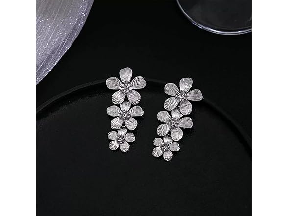 ZZFENGKR Bohemian Flower Earrings for Women 18K G