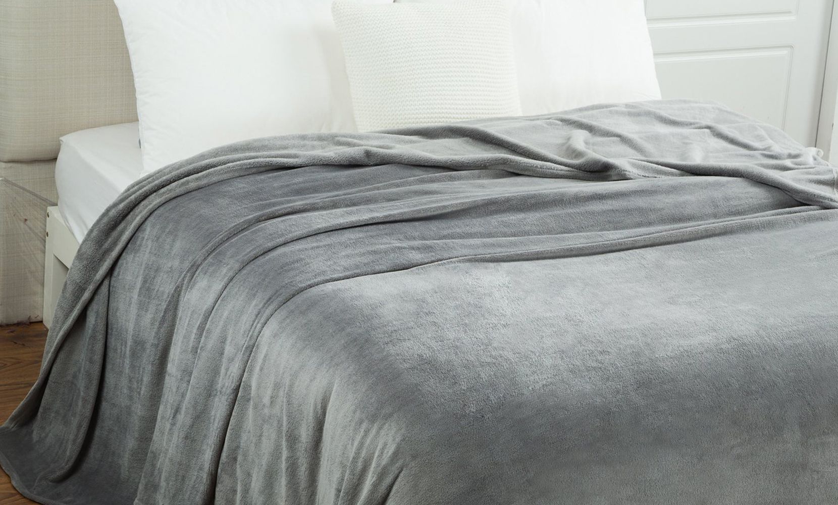 Ultra Soft Micro-Fleece Throw Blanket - Gallery 6