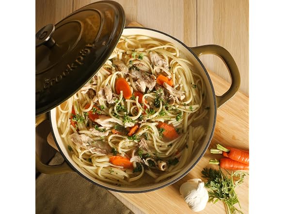 Crock-Pot Artisan 7-Quart Enameled Cast Iron Dutch Oven 