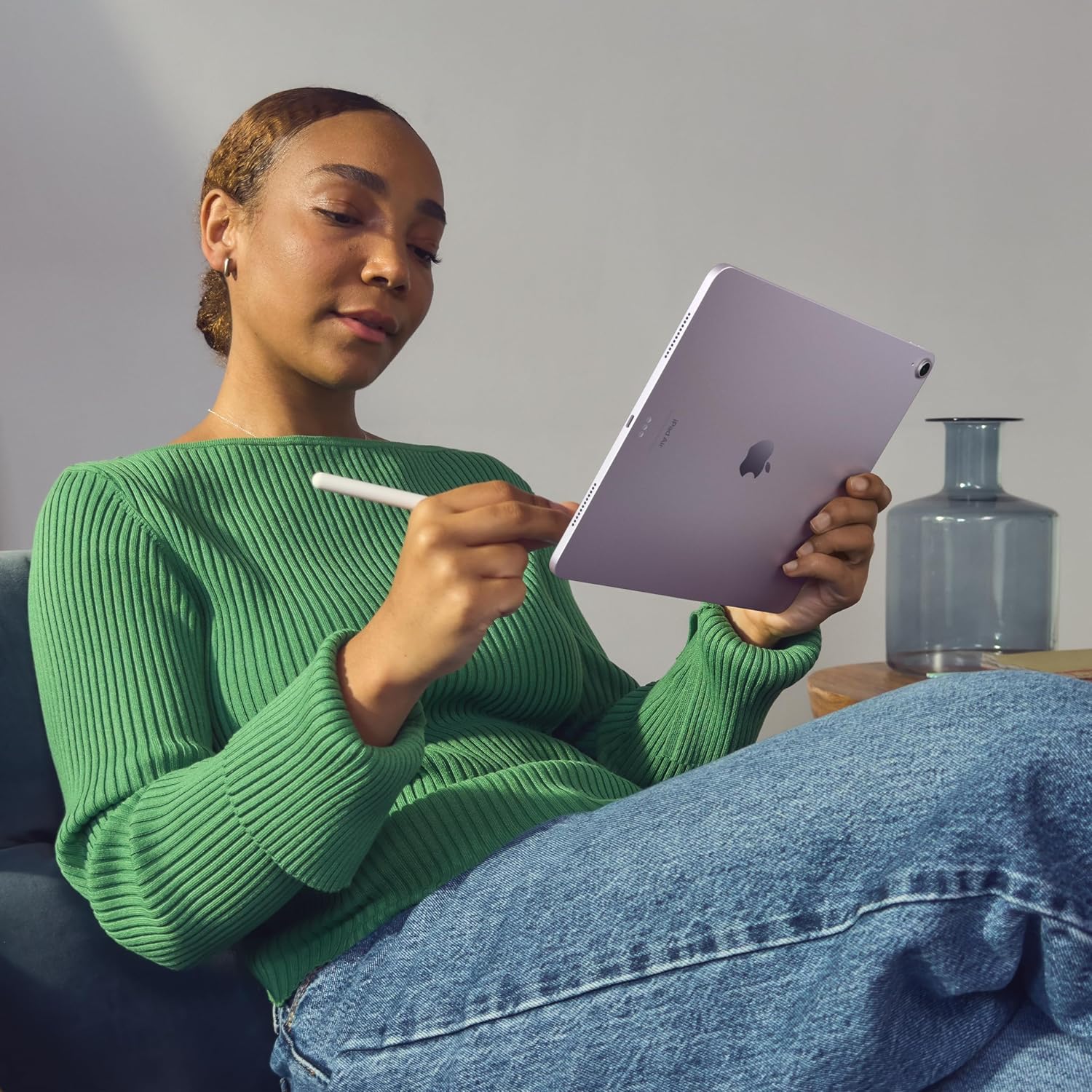 NEW Apple 13" iPad Air with M2 Chip (2024) - Gallery 8