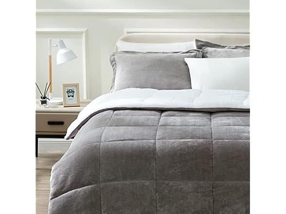 Art Demo Home Ultra Soft Plush Sherpa
