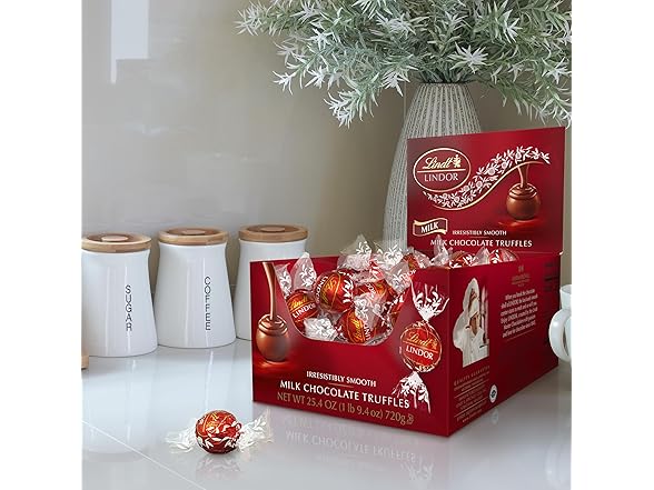 60CT Lindt LINDOR Milk Chocolate Candy Truffles