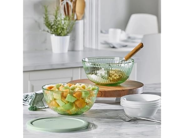 Pyrex 2.3 Quart Bowl with Sage Lid, 1 EA