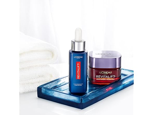 L'Oreal Paris Revitalift Triple Power Anti-Aging Face Moisturizer