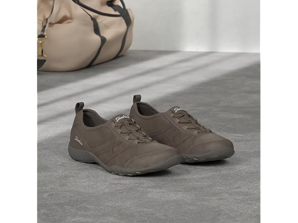 Skechers Women's Breathe-easy Days End