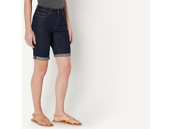 Amazon Essentials Womens SlimFit Bermuda Short
