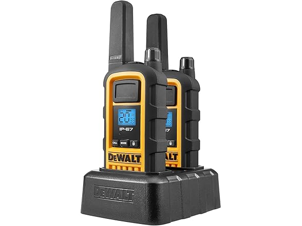 DEWALT DXFRS800 FRS Walkie Talkies, 4pk w/Headsets