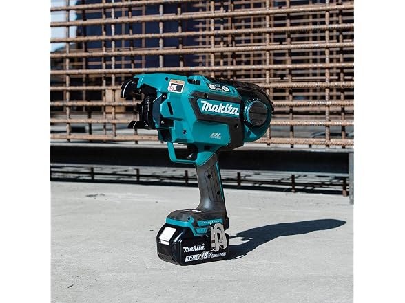 Makita XRT01TK 18V LXT Rebar Tying Kit