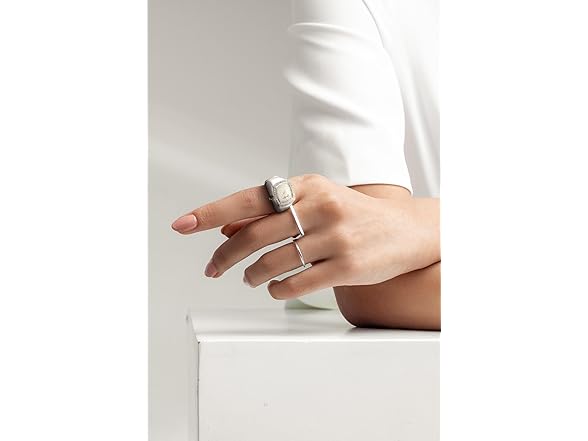 Jessica Simpson Silver Ring Watch Crystal Dial