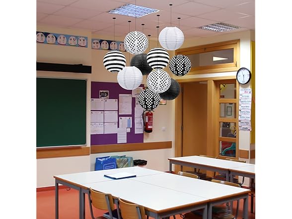12 Paper Lanterns Black & White 12 Pcs