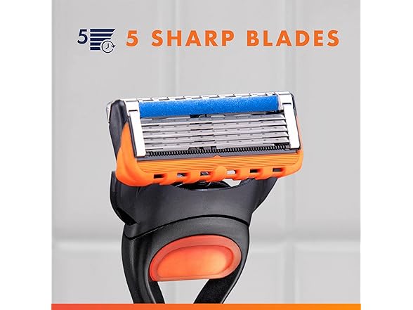 Gillette Fusion5 Razor + 4 Blade Refills