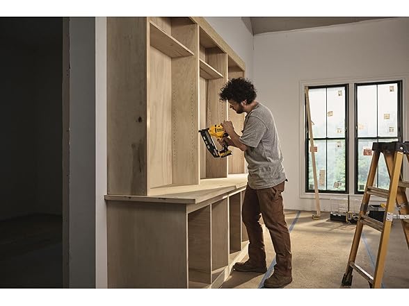 DEWALT DCN660B 16 GA Finish Nailer
