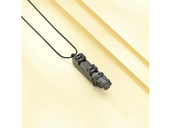 QGJNSGC 18 Wheeler Truck Urn Necklace