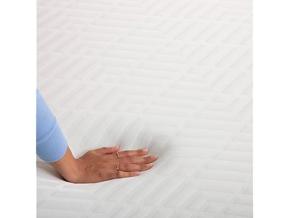 Simmons Gel Memory Foam Mattress 7" Full