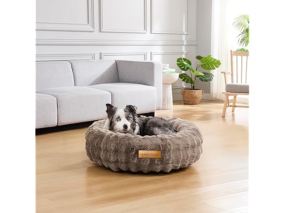 Modern Threads Calming Donut Dog Bed for Medium Dogs