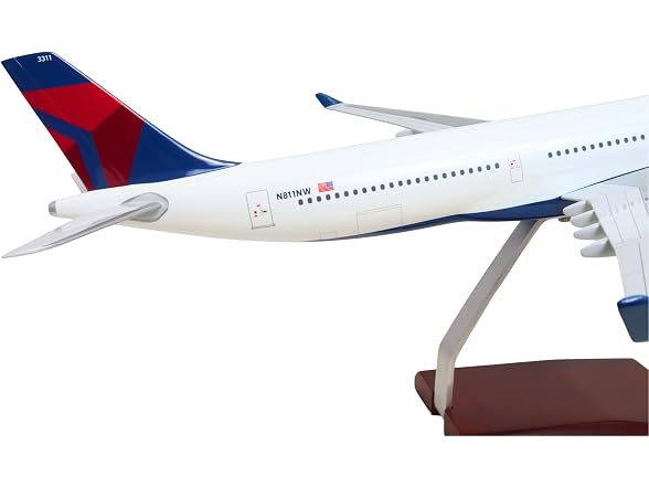 SkyMarks Elite Delta A330-300 1/100 Scale