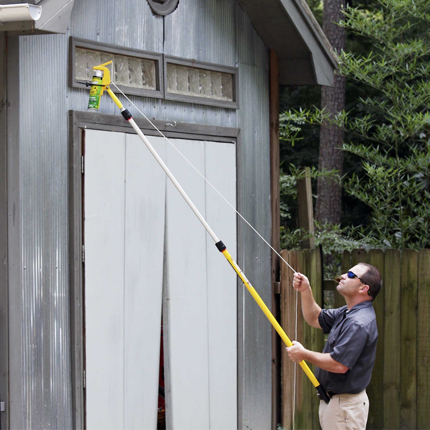 Gotcha Sprayer Pro Can Extension Pole - Gallery 20