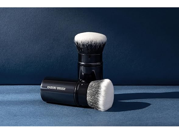 Lune+Aster Kabuki Brush