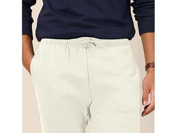 Amazon Essentials Men's Relaxed-Fit Fleece Joggers