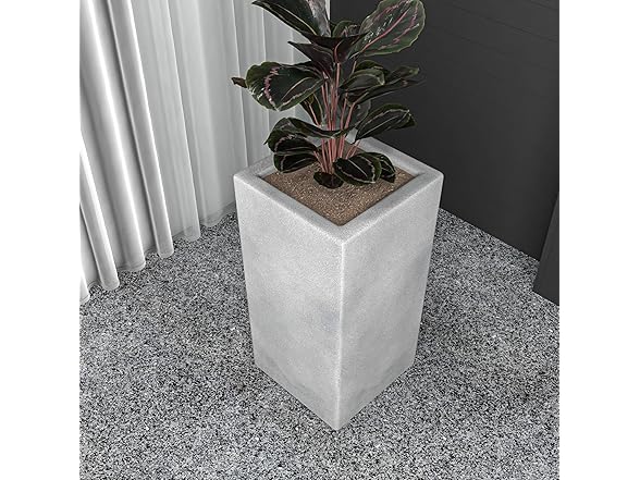 LeisureMod TP31AC Terra Planter Aged Concrete, 31"
