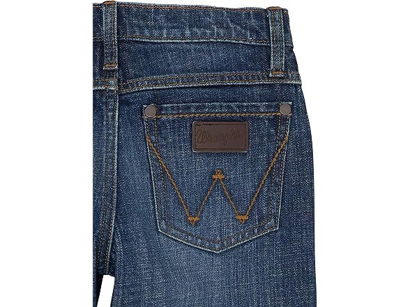 Wrangler Men (44W x 30L) Retro Relaxed Boot Jean