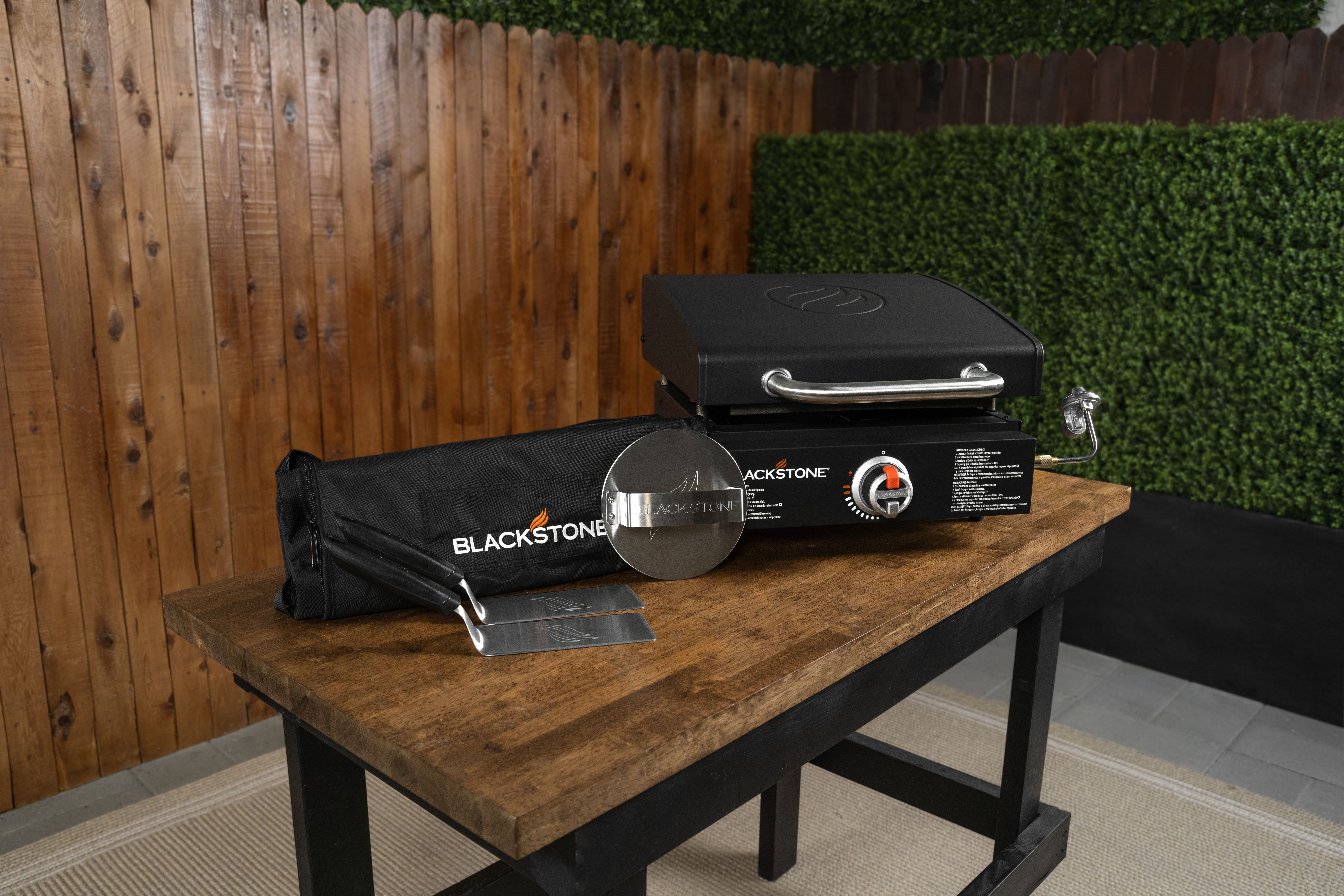 Blackstone 17in Tabletop Griddle Bundle - Gallery 19