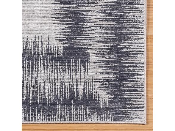 Gertmenian Indoor Boho Area Rug, 7'x10'