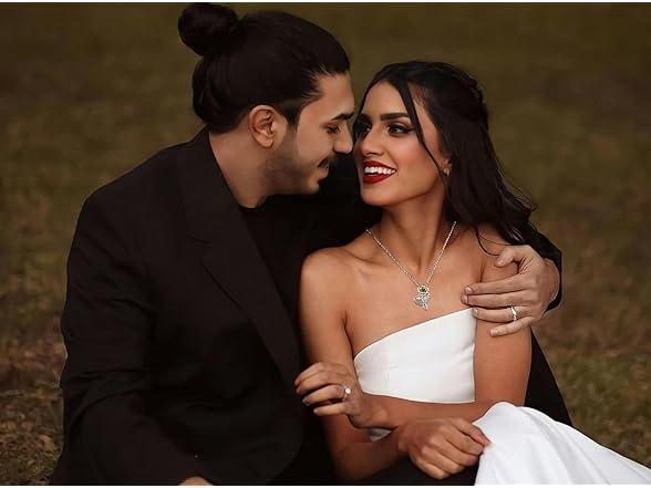 LAVALE Flower Birthstone Necklace