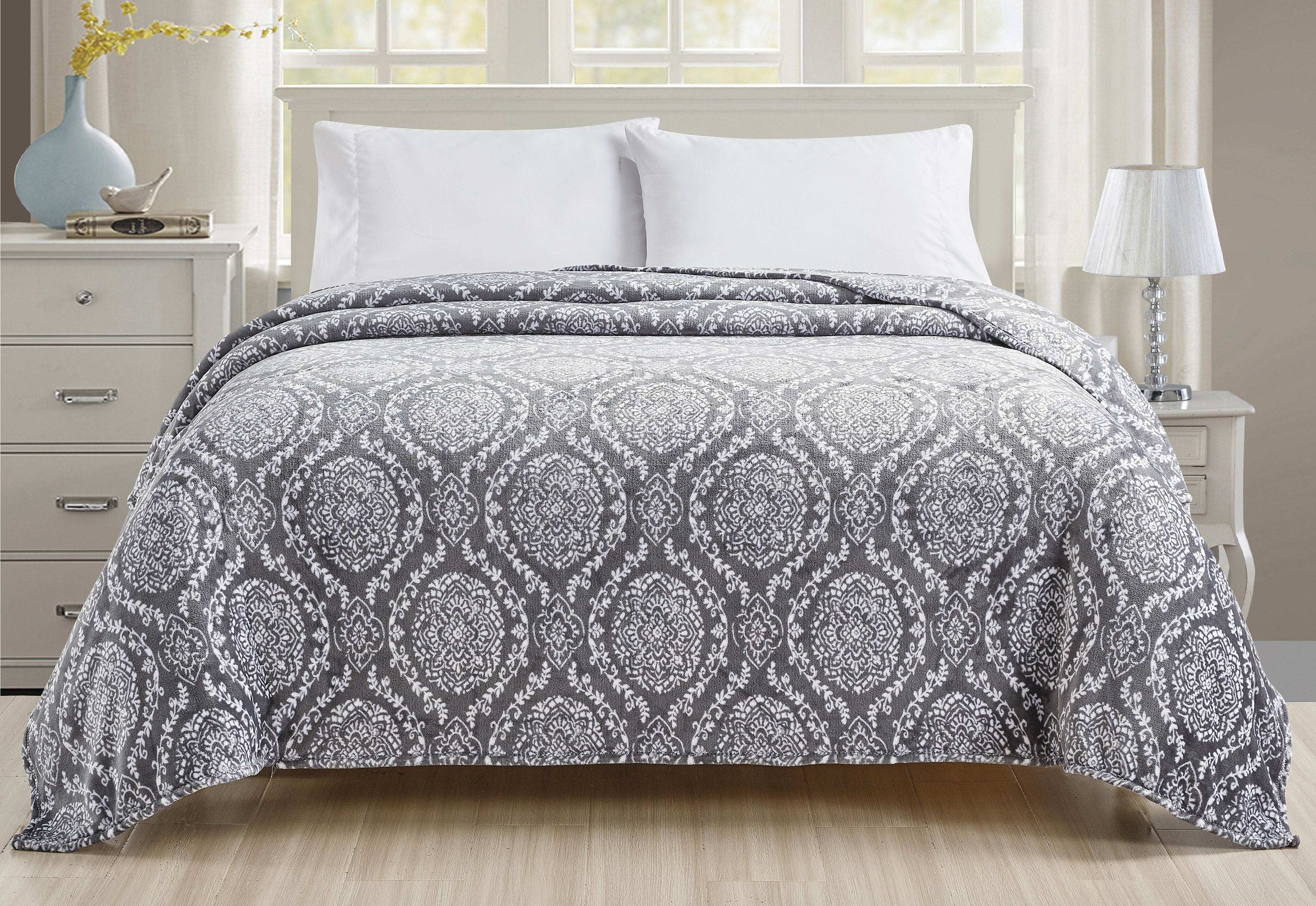 Printed King & Queen Blankets - Gallery 15