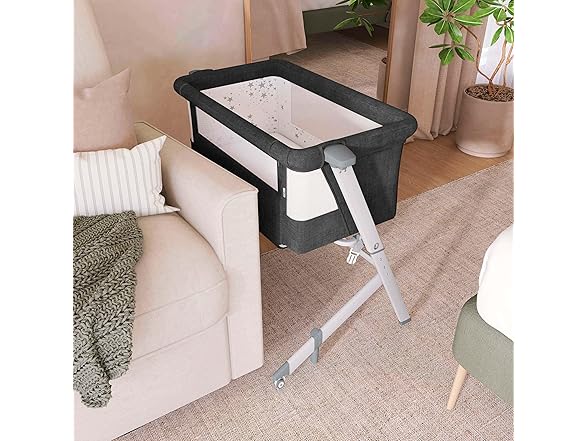 Evolur Stellar Bassinet & Bedside Sleeper