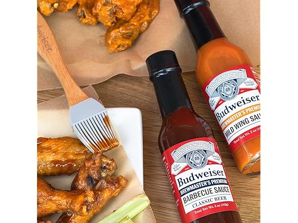 Budweiser Grilling Set: 3 BBQ Sauces w/Basting Brush