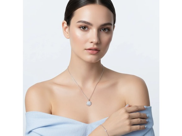 Moissanite Diamond Snowflake Necklace