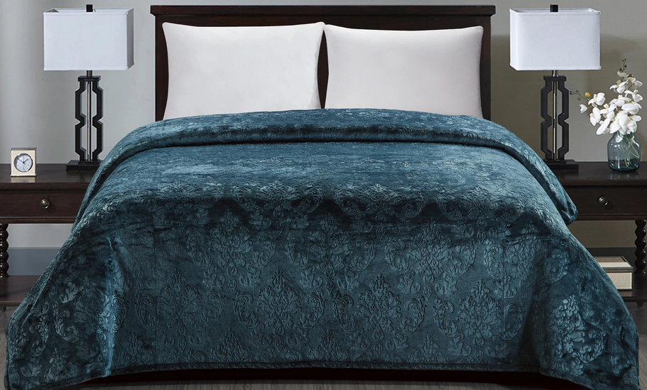 Versailles Embossed Throw - Gallery 17