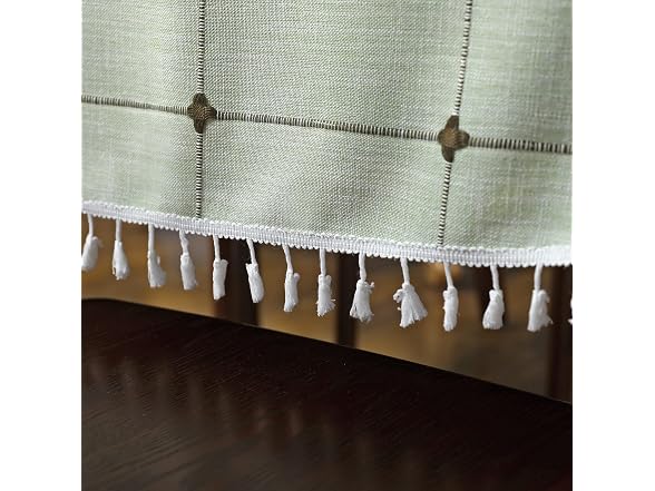 Green Embroidery Lattice Square Tablecloth